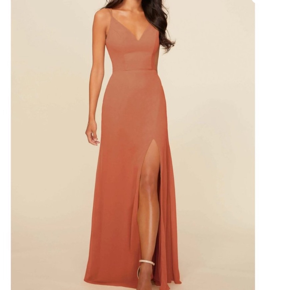 NWOT Dear Cleo Kinsley V-Neck, High Slit Bridesmaid Gown Size 10.